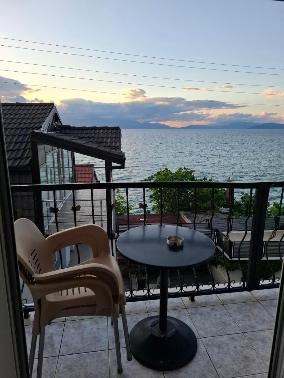 Villa Gjorgi Ohrid Exteriör bild